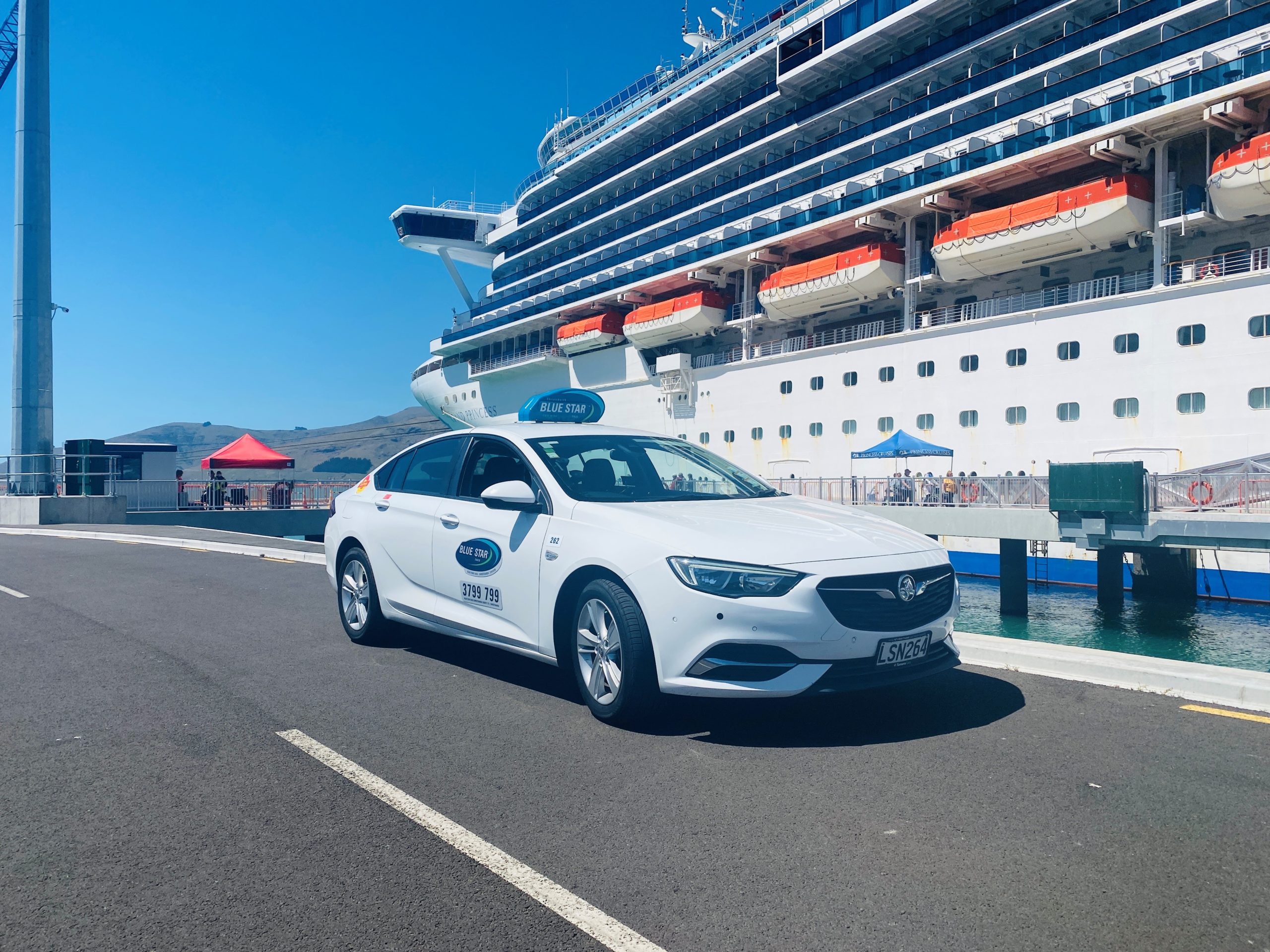 Cruise Ship passengers Lyttelton Harbour